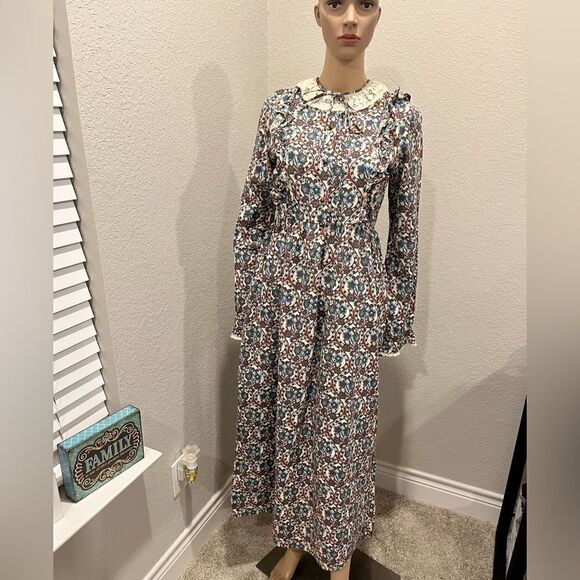 Vintage Dresses & Skirts - Rare Vintage hand made cotton floral  dress